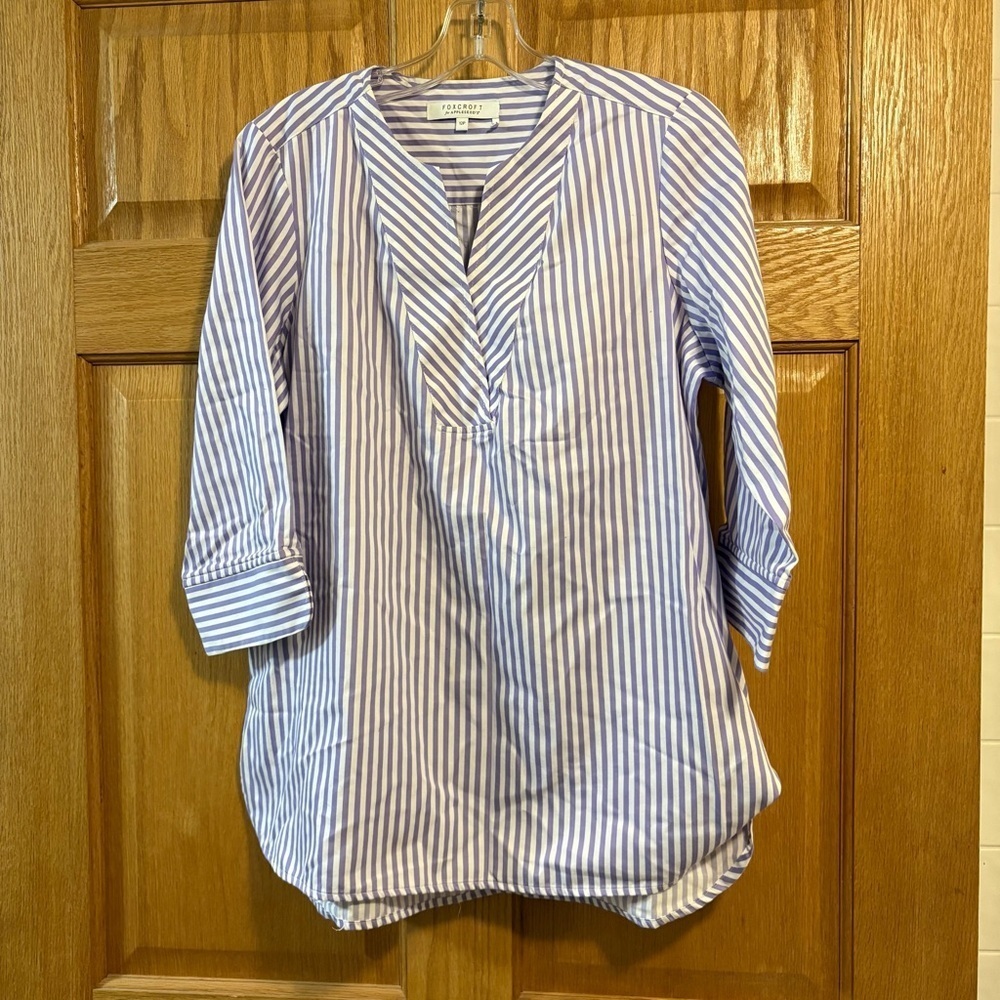 Foxcroft NYC Women's Sz 12P Petite Lapis Lavender Stripe 3/4 Sleeve V-Neck Tunic